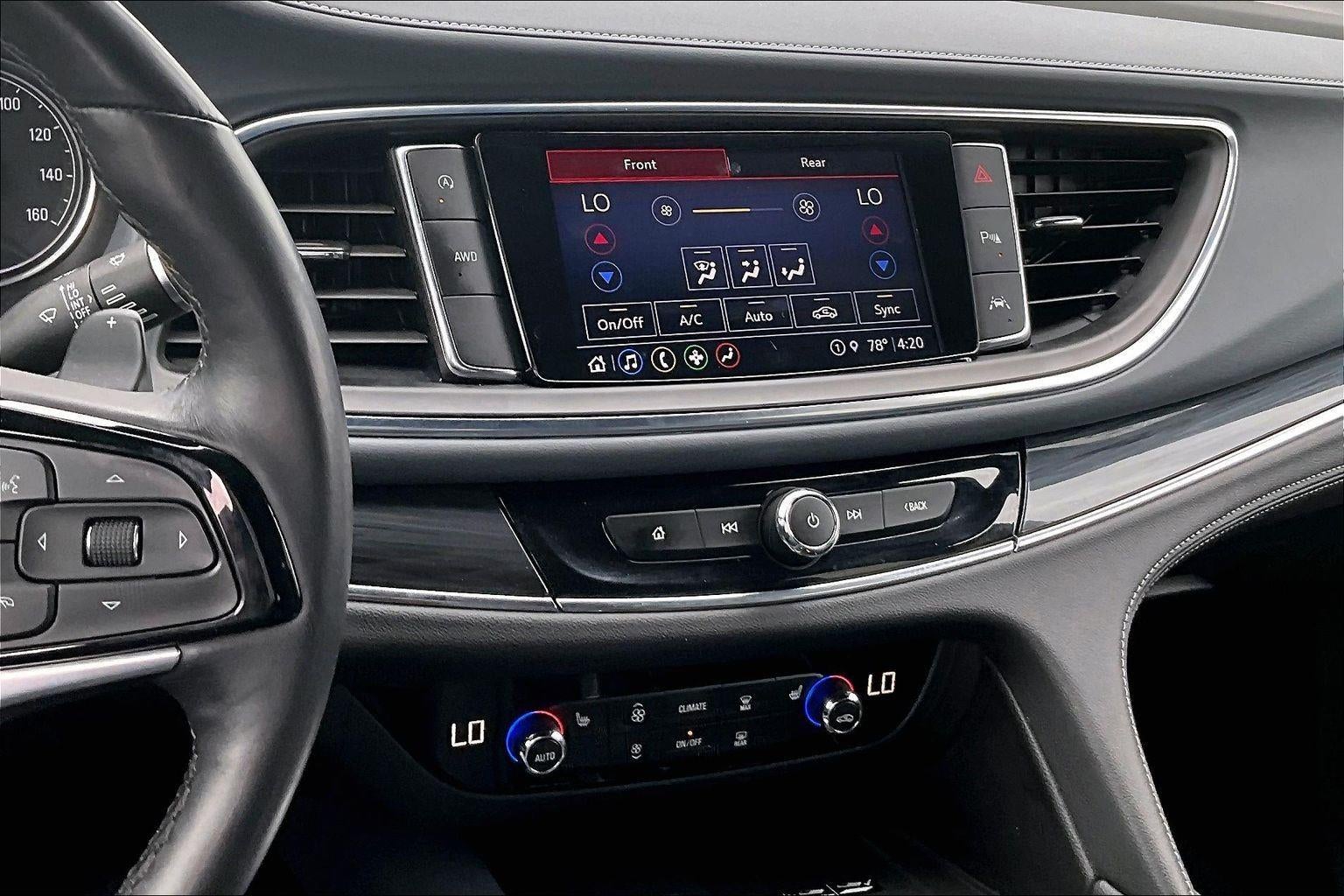 2023 Buick Enclave Essence
