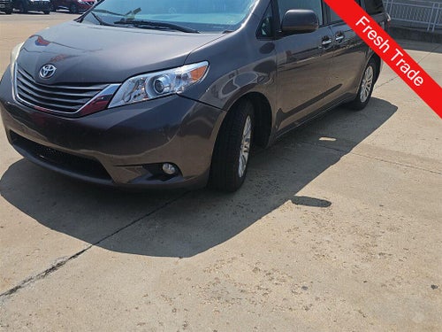 2015 Toyota Sienna XLE