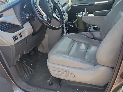 2015 Toyota Sienna XLE