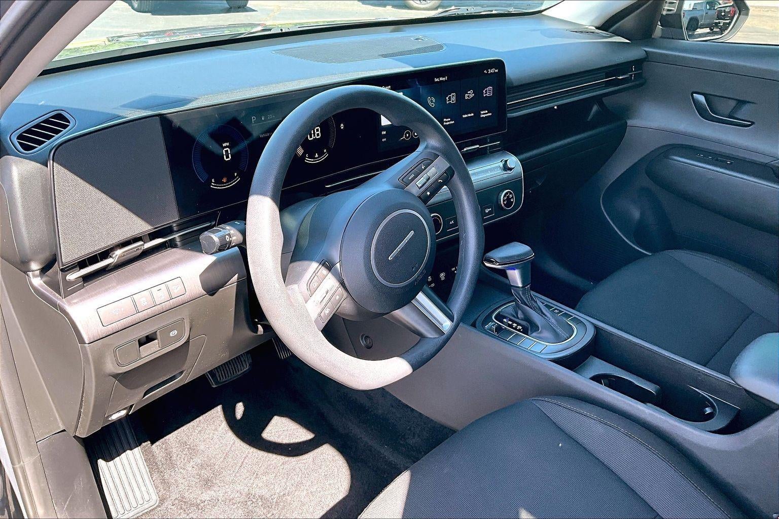 2025 Hyundai Kona SE