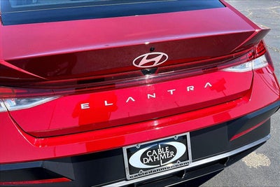2025 Hyundai Elantra SEL Convenience