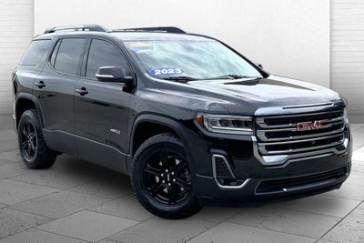 2023 GMC Acadia AT4