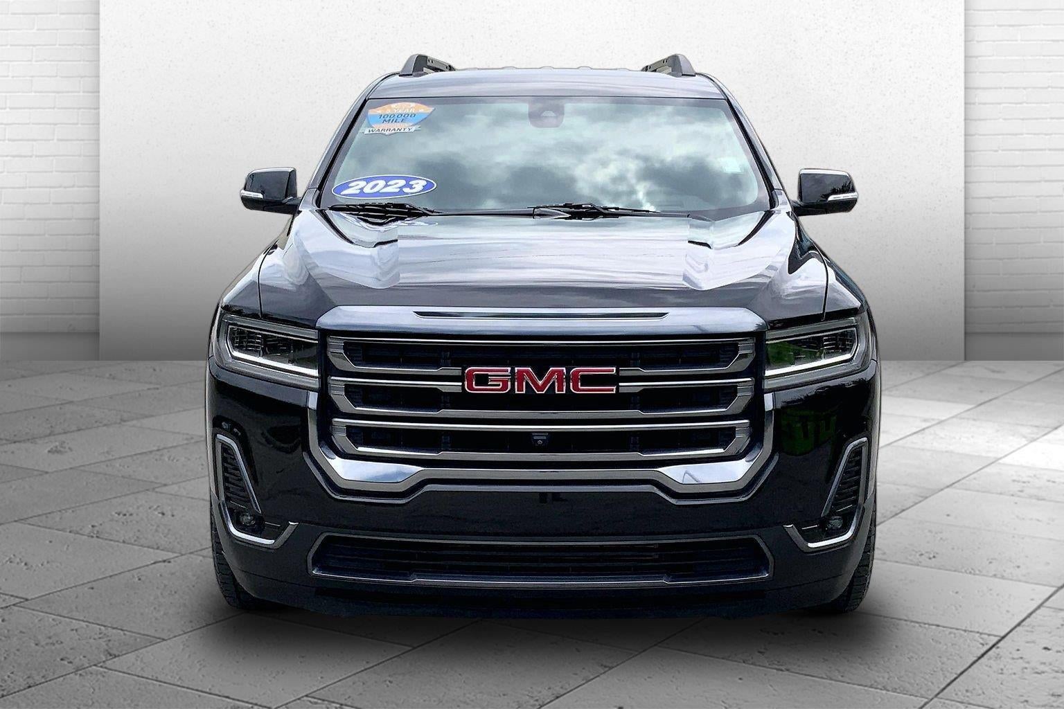 2023 GMC Acadia AT4