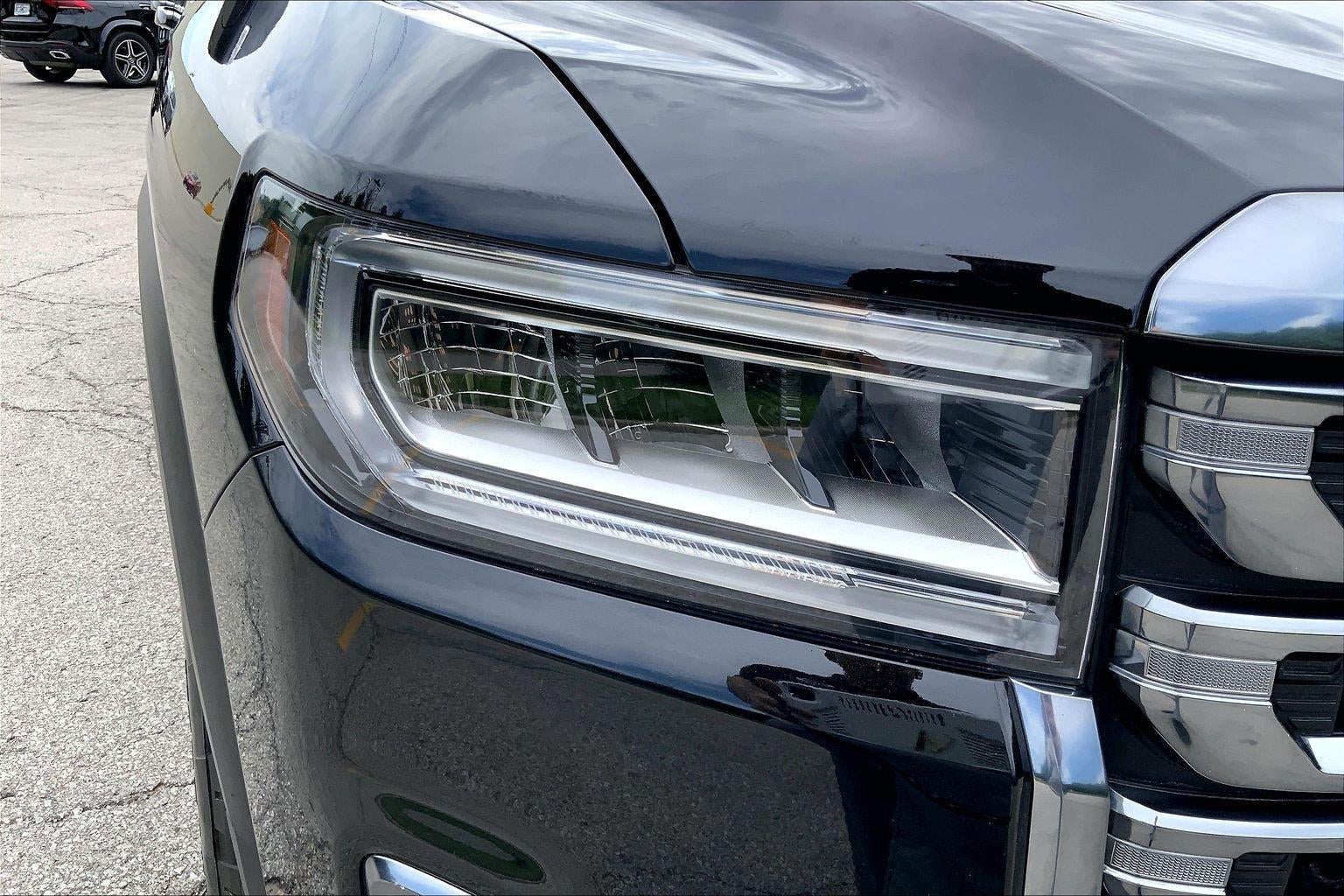2023 GMC Acadia AT4