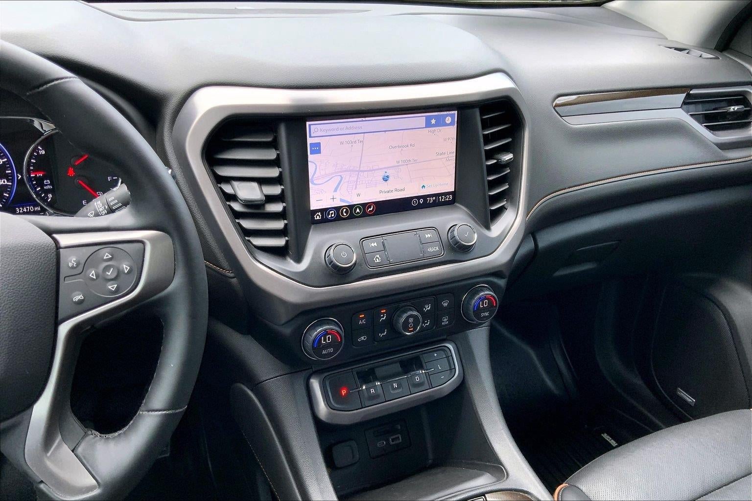 2023 GMC Acadia AT4
