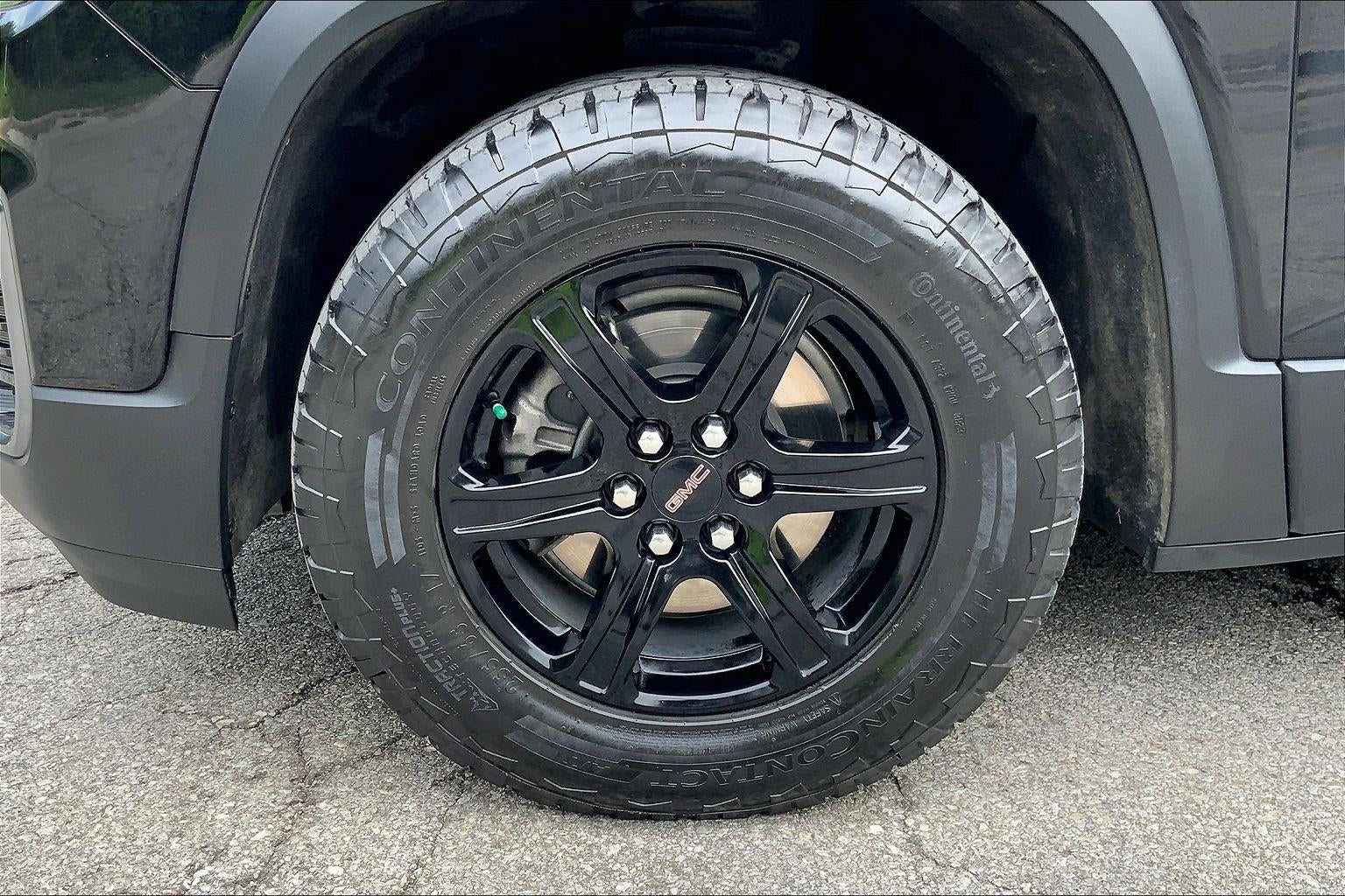 2023 GMC Acadia AT4