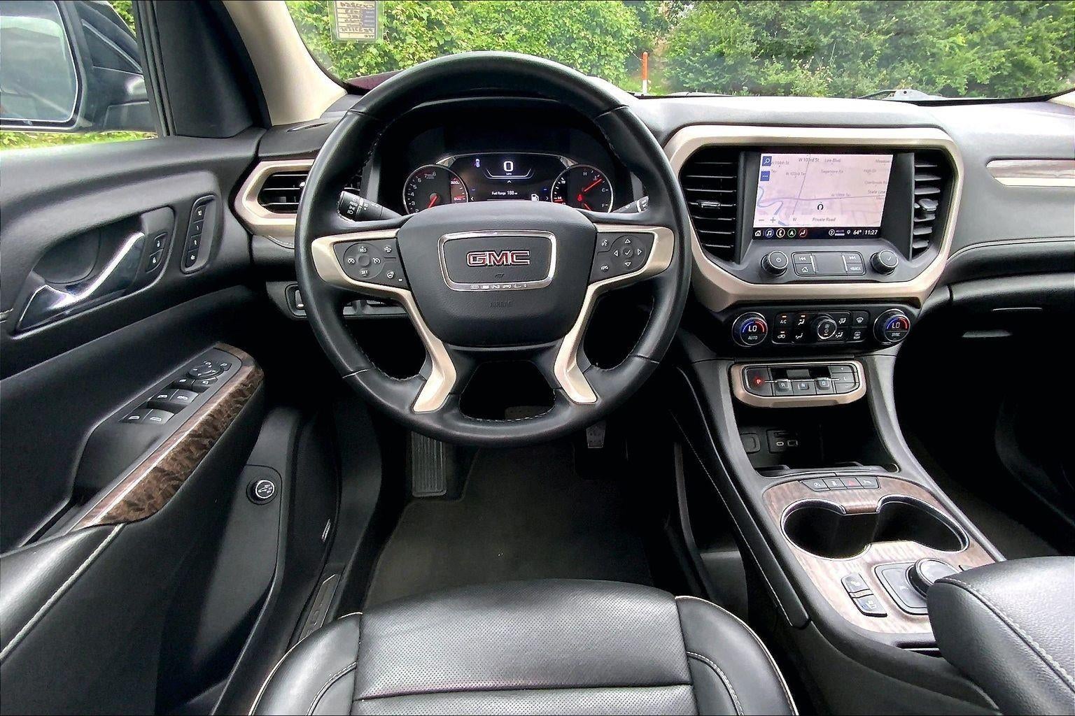 2023 GMC Acadia Denali
