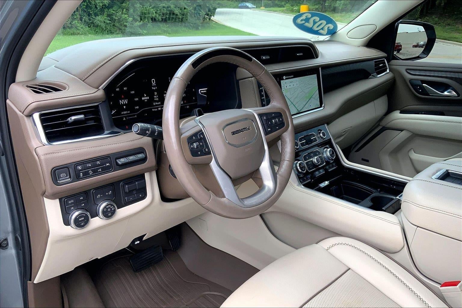 2023 GMC Yukon XL Denali