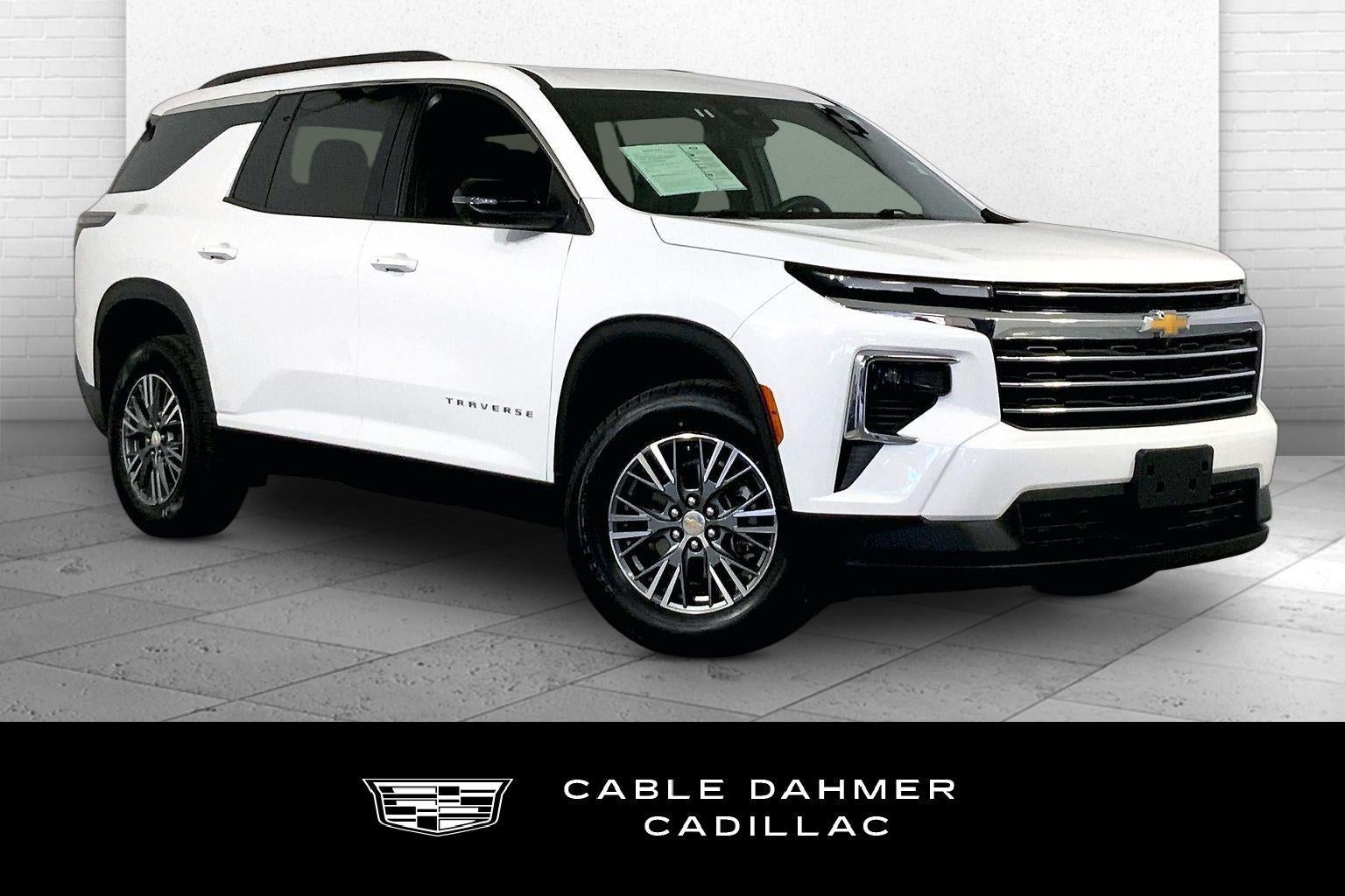 2024 Chevrolet Traverse LT