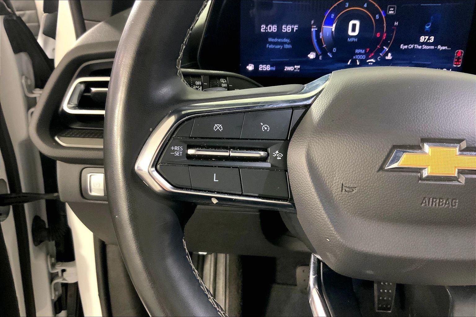 2024 Chevrolet Traverse LT