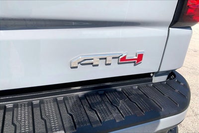 2025 GMC Sierra 1500 AT4