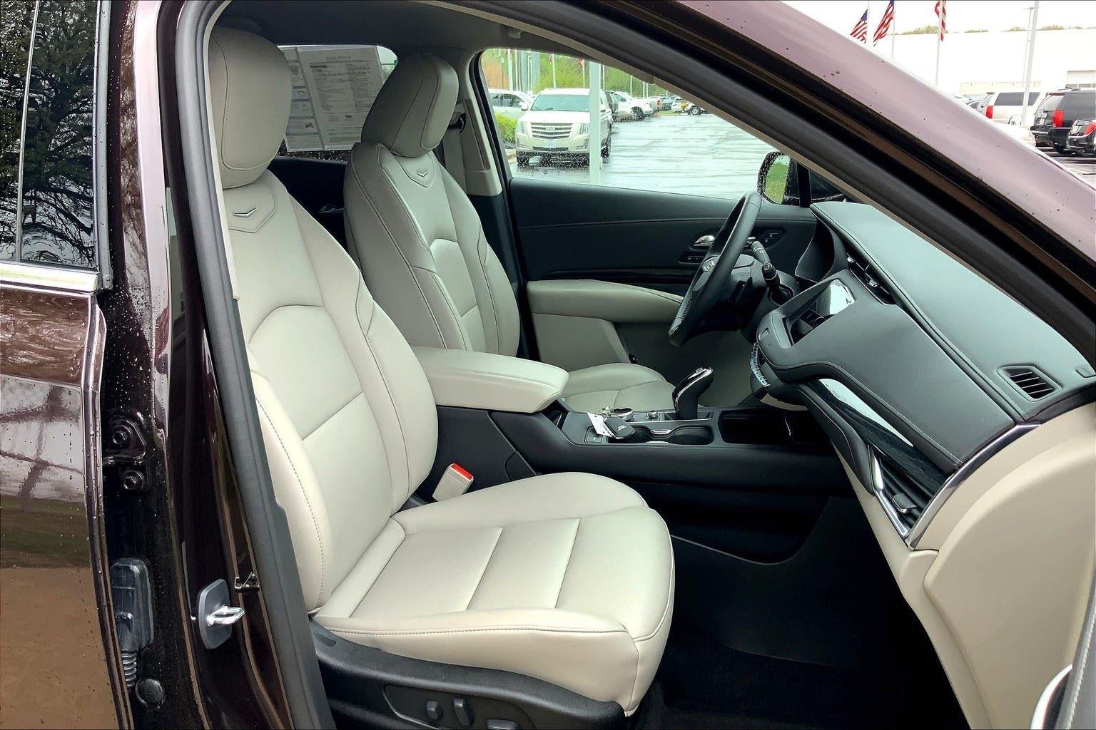 2020 Cadillac XT4 AWD Premium Luxury