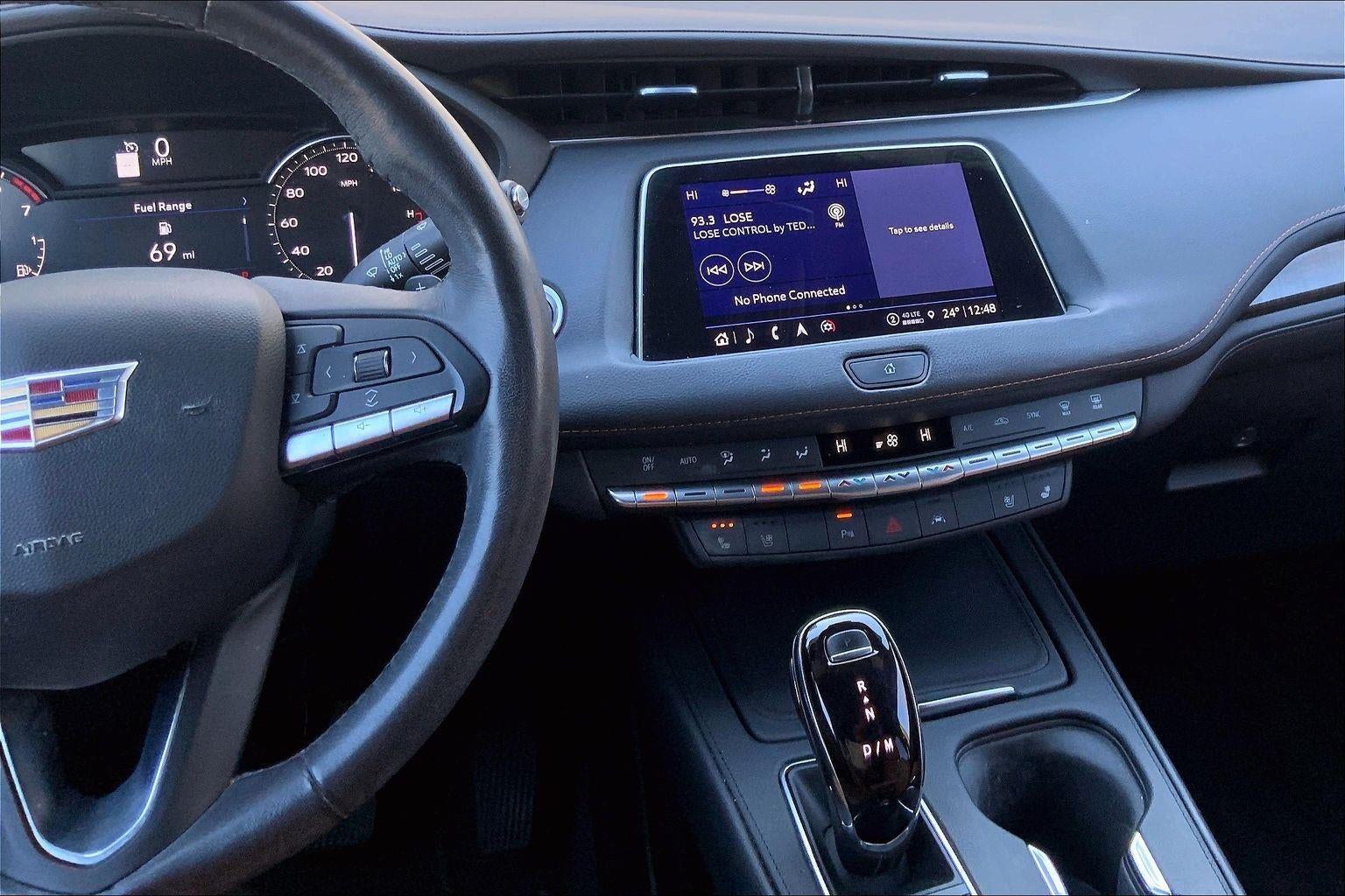 2023 Cadillac XT4 Premium Luxury