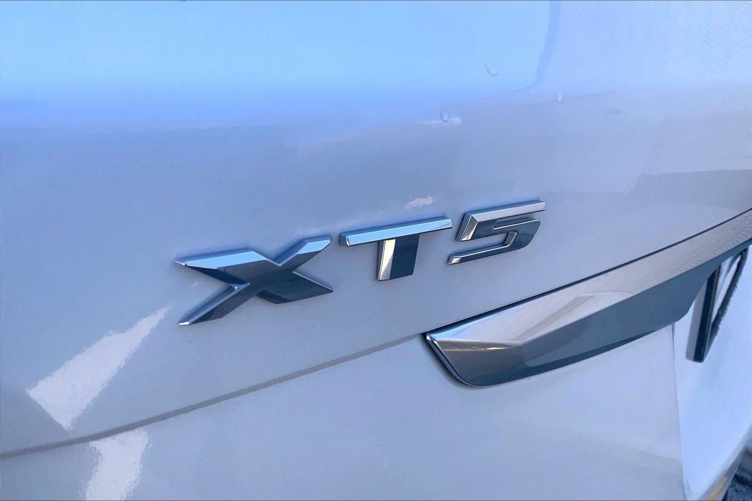 2021 Cadillac XT5 AWD Sport