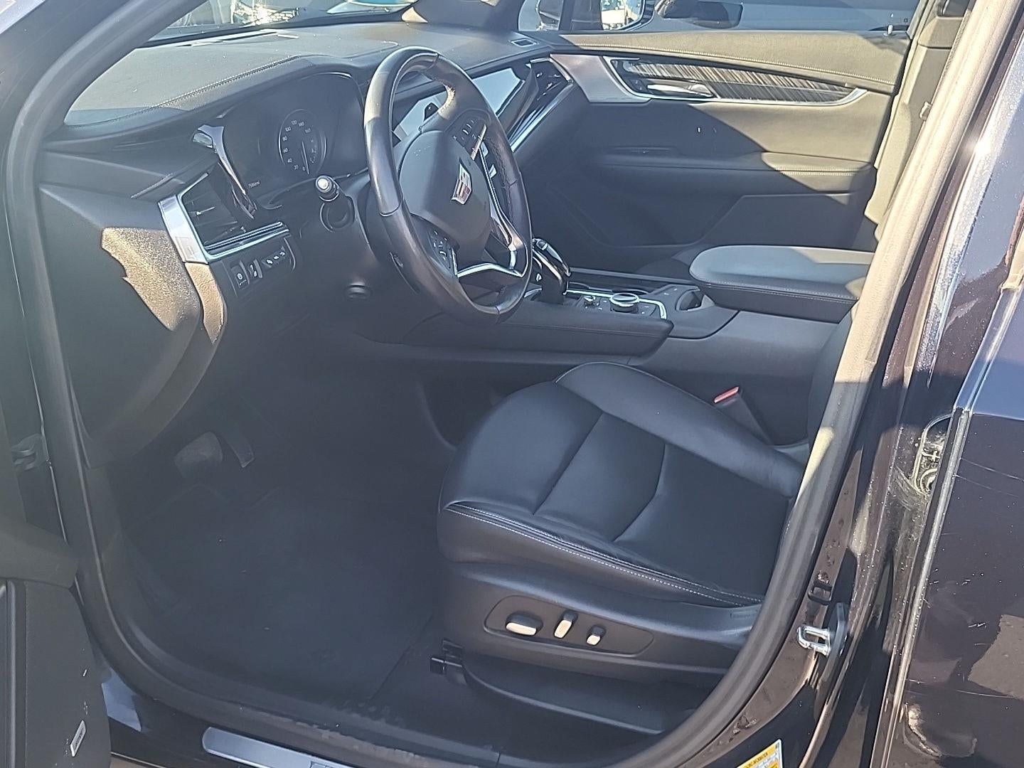 2022 Cadillac XT6 Premium Luxury