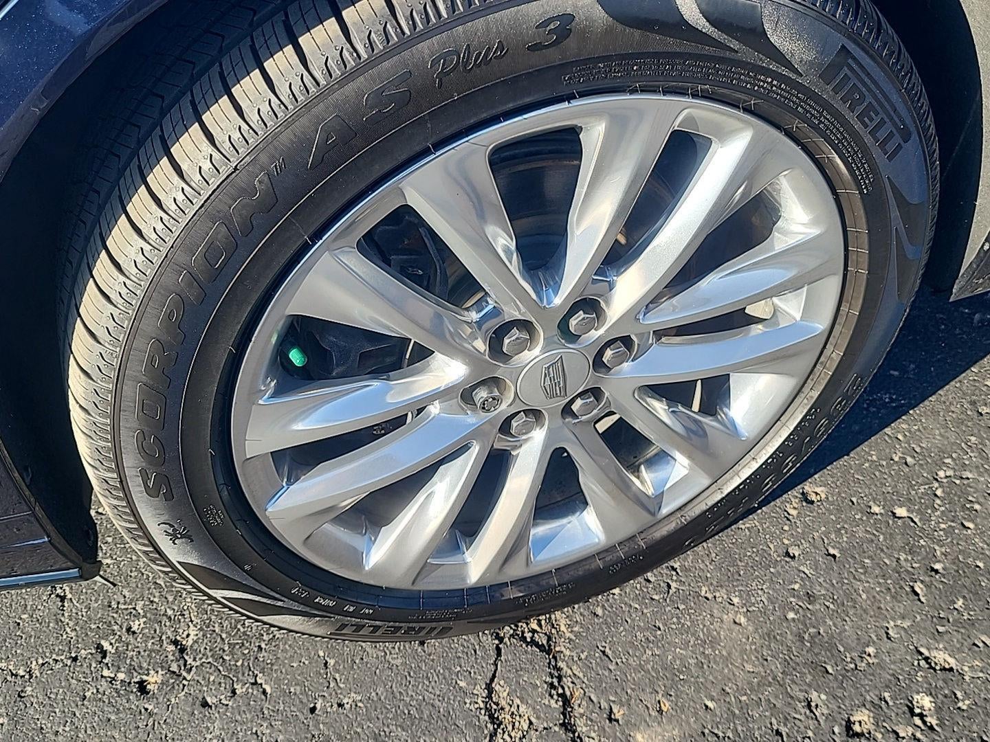 2022 Cadillac XT6 Premium Luxury