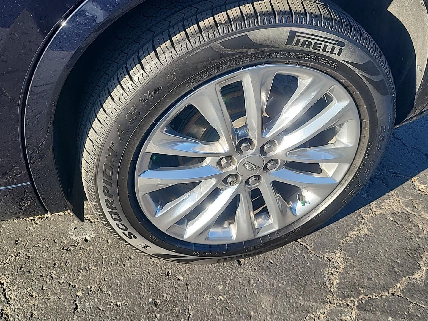 2022 Cadillac XT6 Premium Luxury