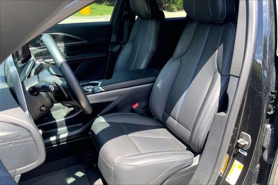 2024 Cadillac LYRIQ Luxury 1