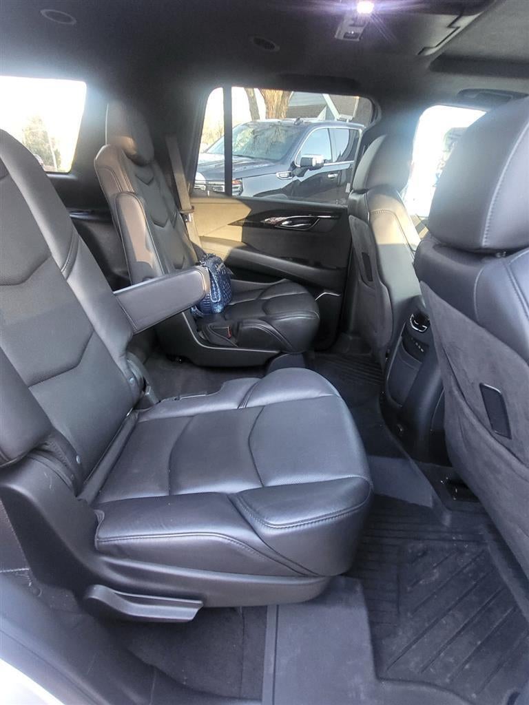 2020 Cadillac Escalade Platinum