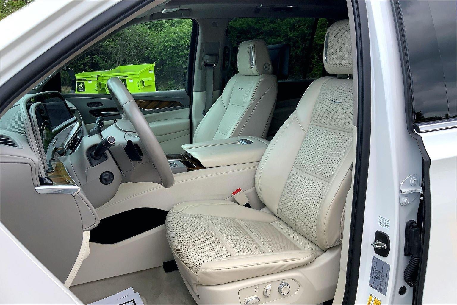 2022 Cadillac Escalade ESV Premium Luxury Platinum