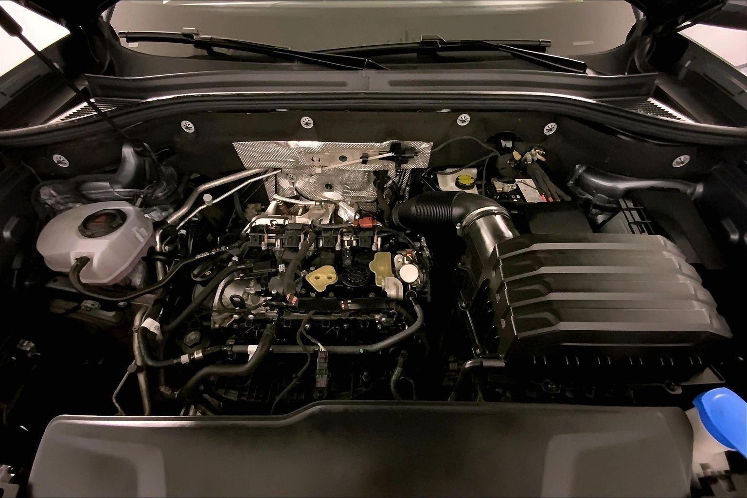 2025 Volkswagen Atlas Cross Sport 2.0T SE w/Technology