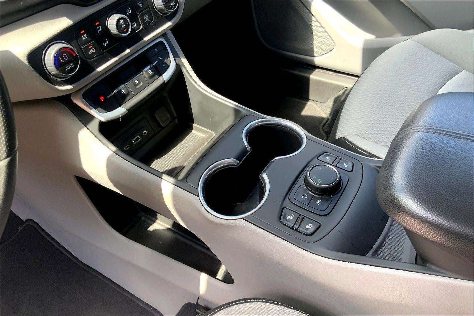 2022 GMC Terrain SLE