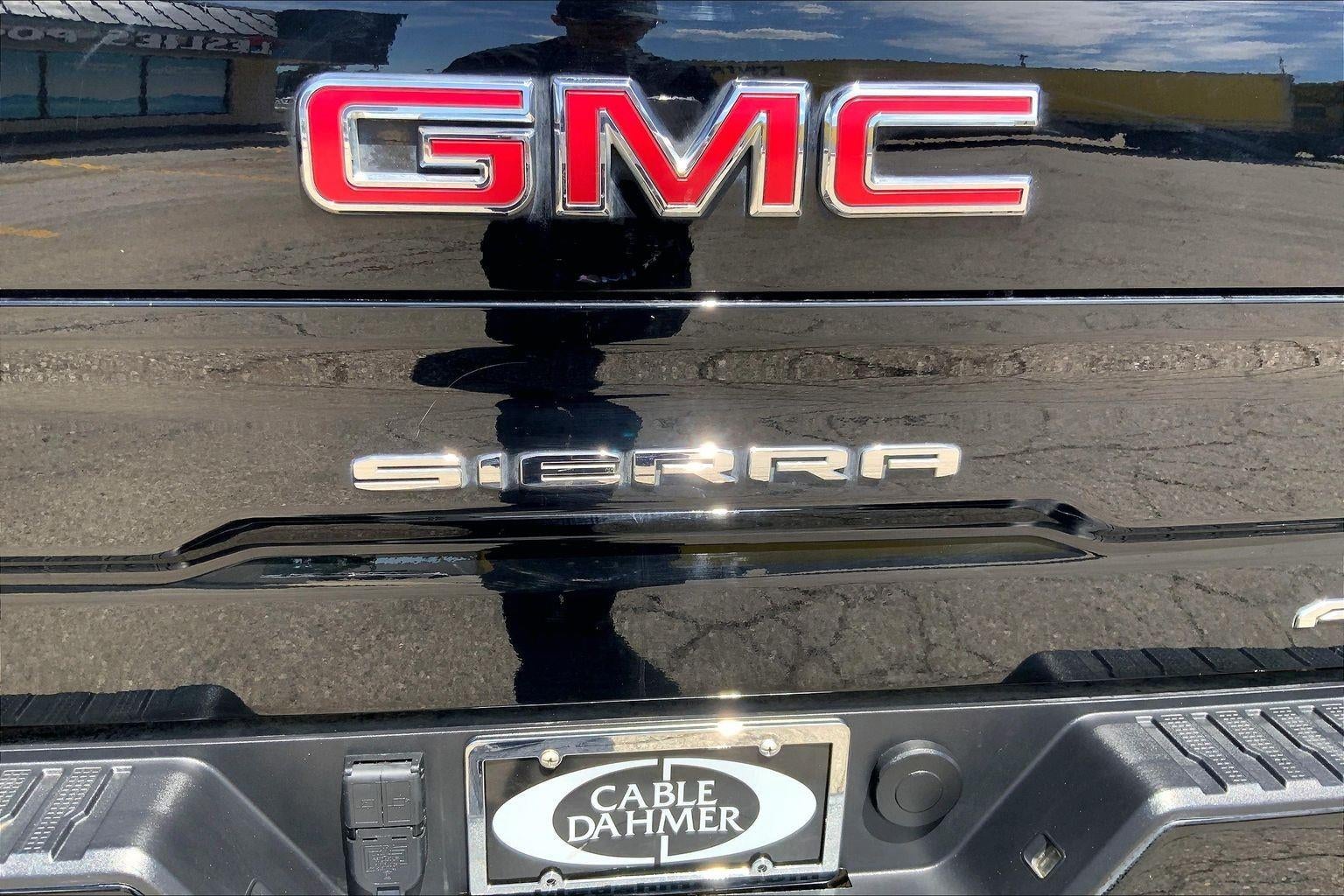 2024 GMC Sierra 1500 AT4
