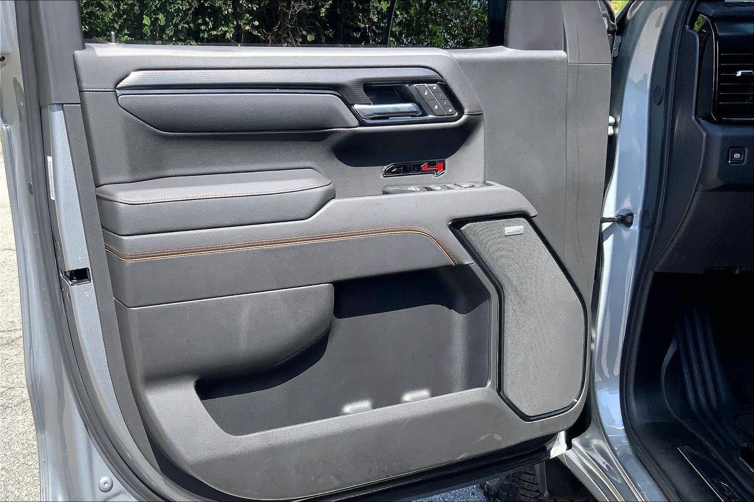 2025 GMC Sierra 1500 AT4