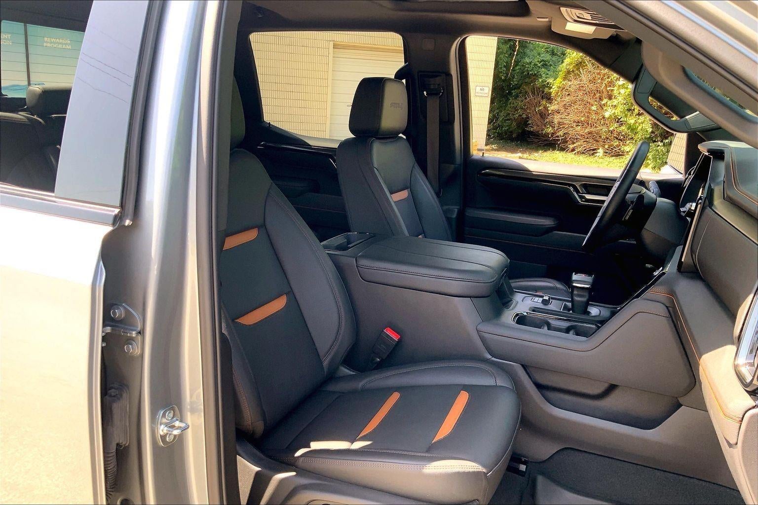 2025 GMC Sierra 1500 AT4