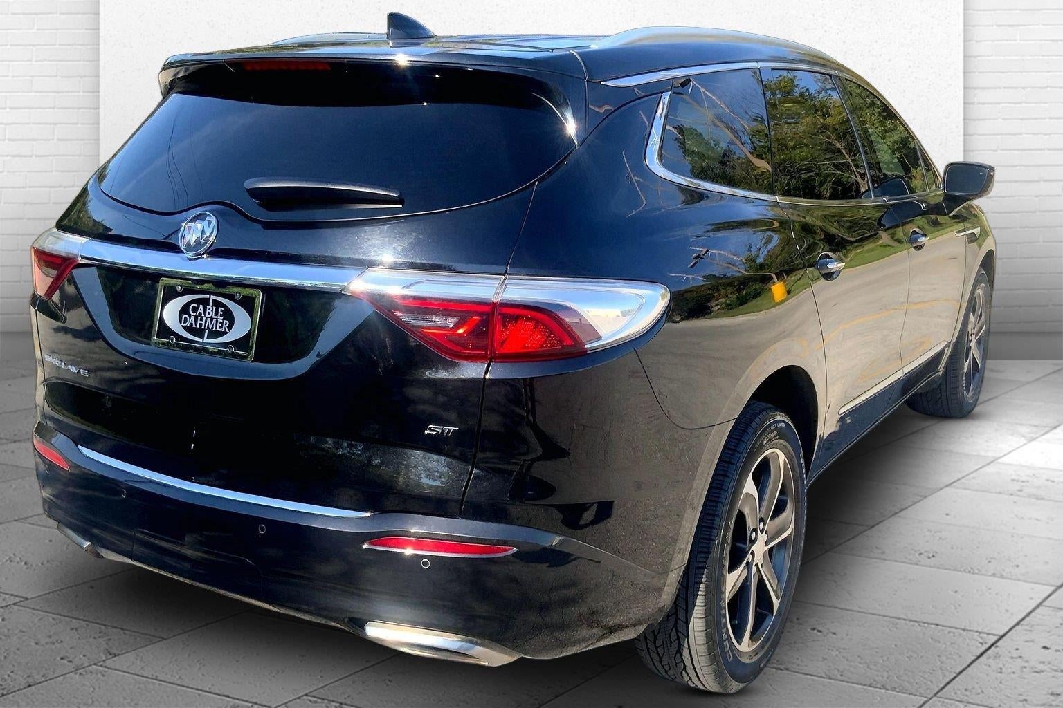 2022 Buick Enclave Essence