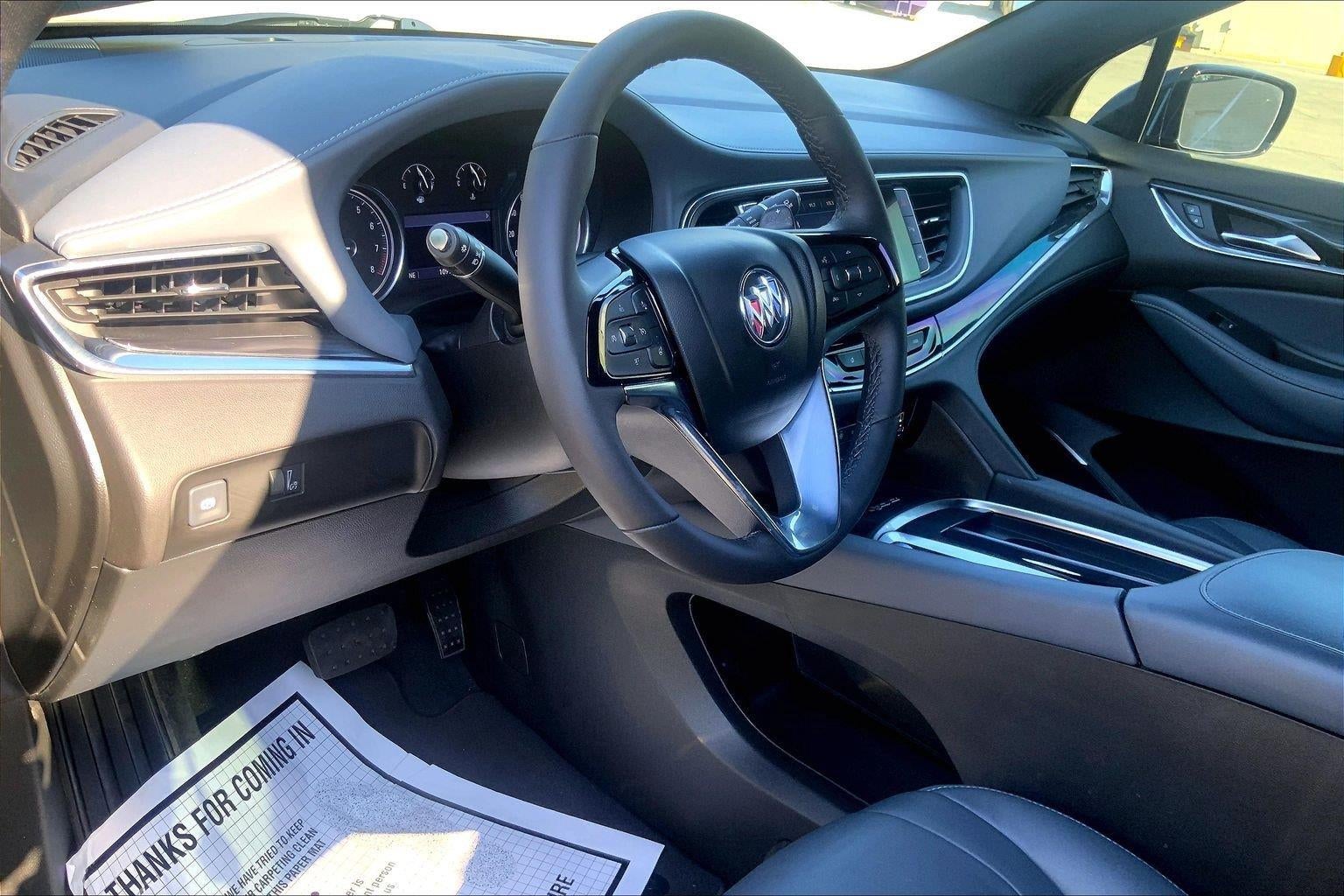 2022 Buick Enclave Essence