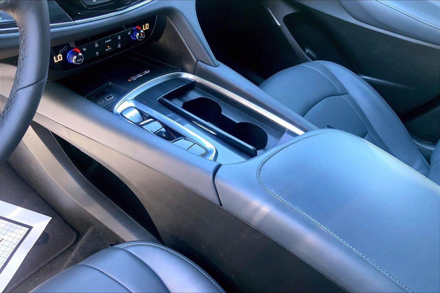 2022 Buick Enclave Essence