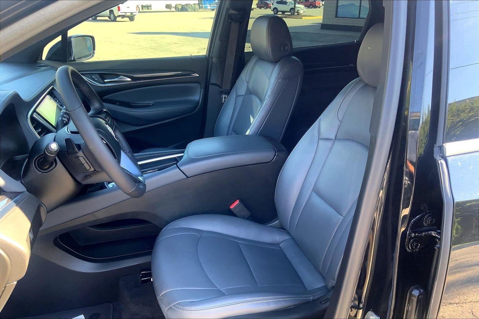 2022 Buick Enclave Essence