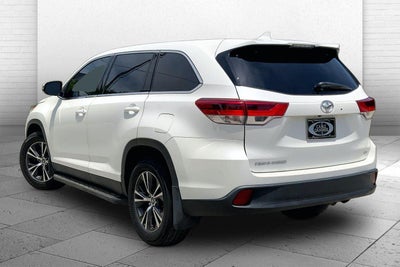 2019 Toyota Highlander LE