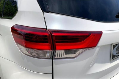2019 Toyota Highlander LE