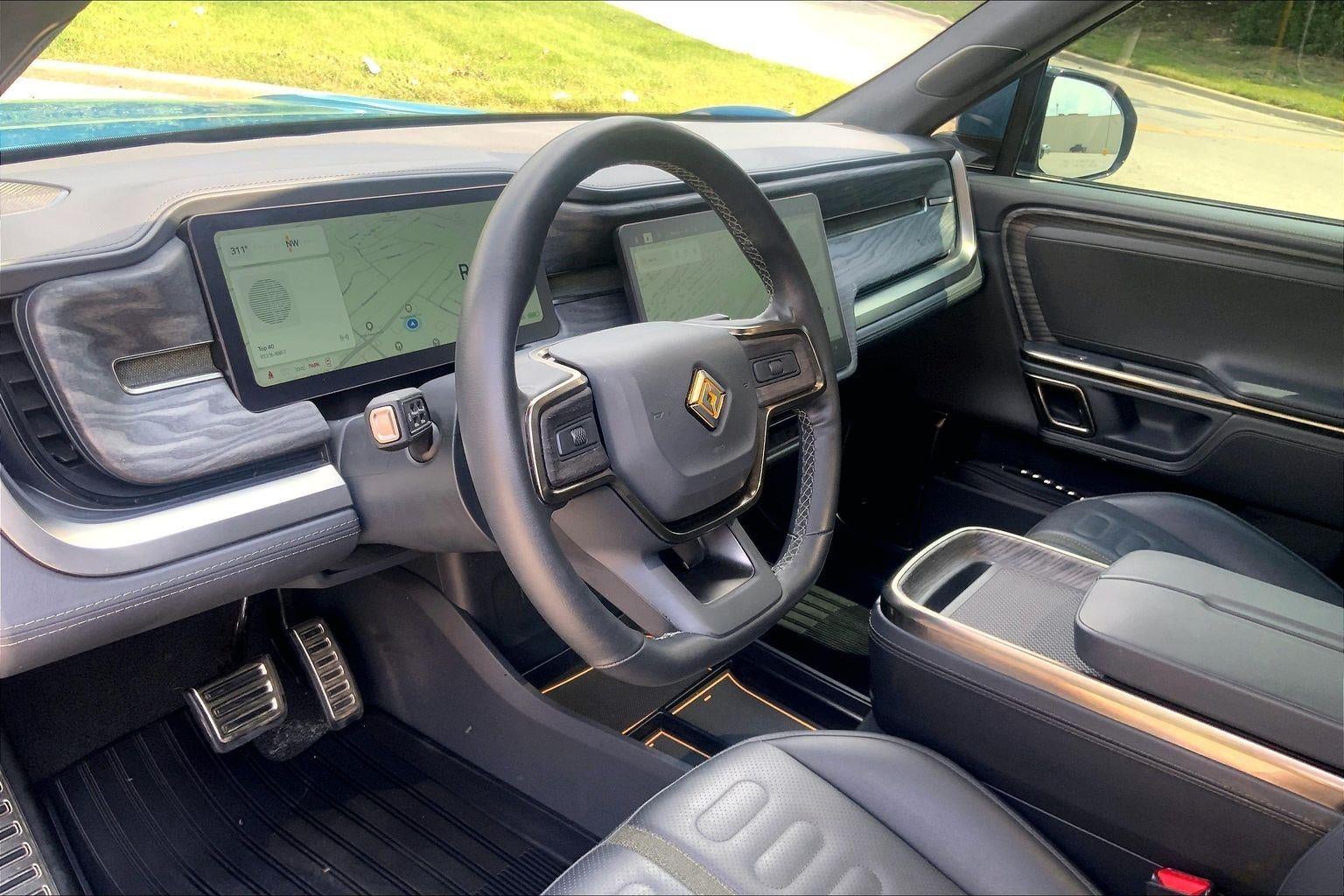2022 RIVIAN R1T Adventure Package