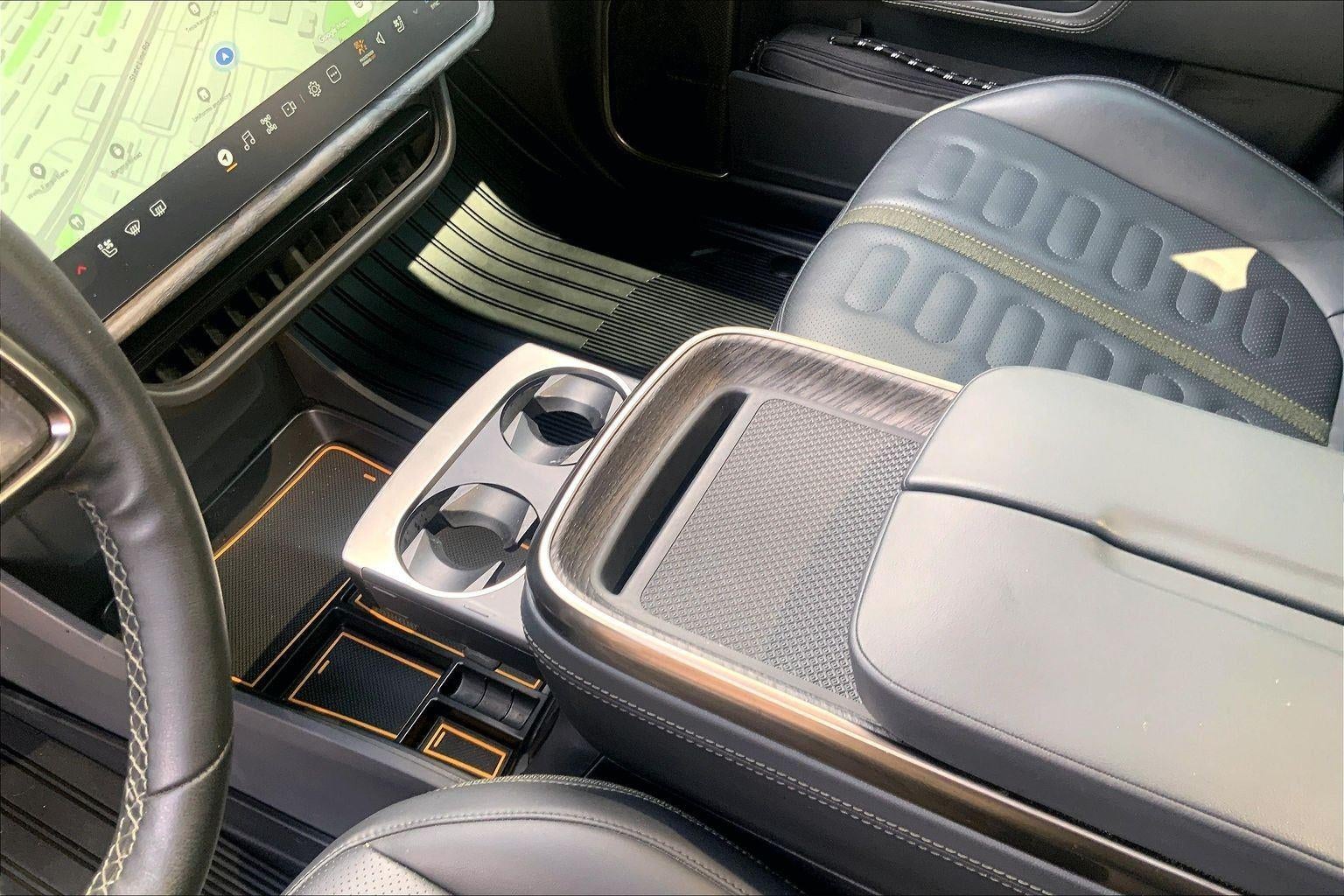 2022 RIVIAN R1T Adventure Package