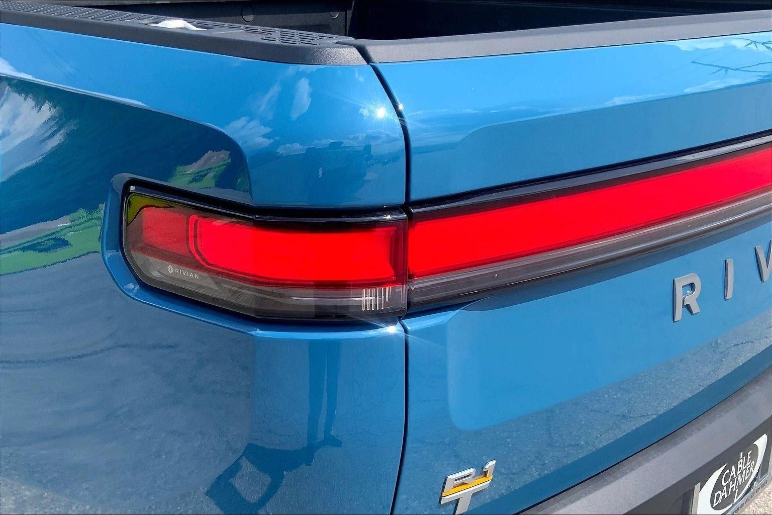 2022 RIVIAN R1T Adventure Package