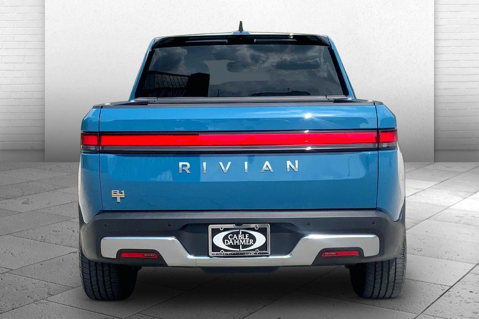 2022 RIVIAN R1T Adventure Package