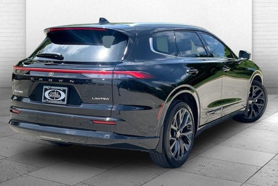 2025 Toyota Crown Signia XLE
