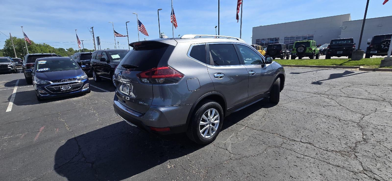 2018 Nissan Rogue SV