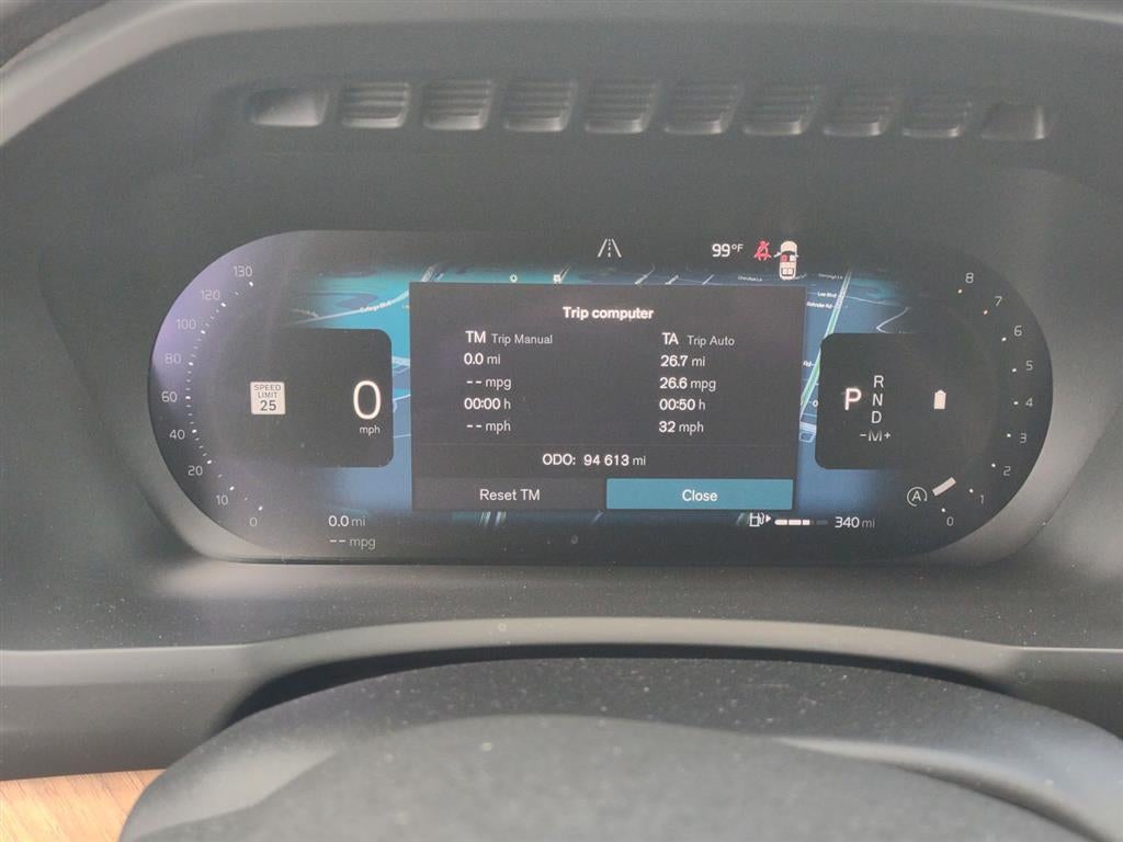 2024 Volvo XC90 Plus Bright Theme