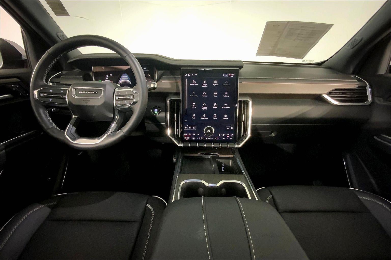 2025 GMC Acadia Denali