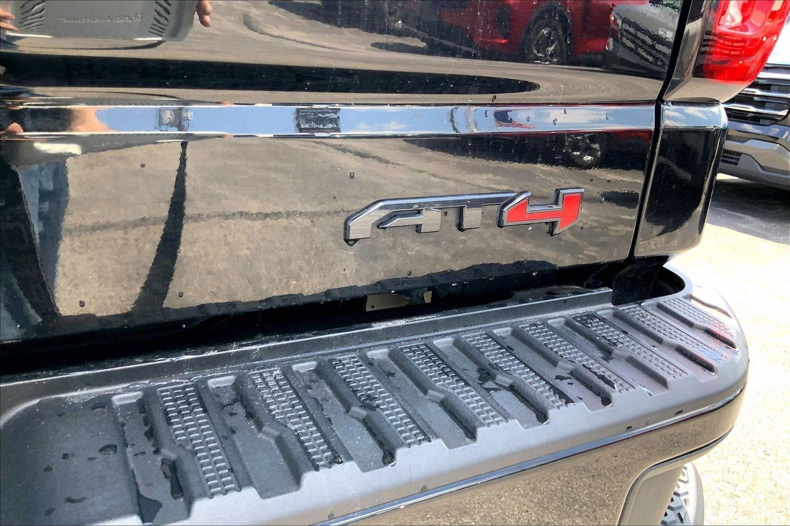 2021 GMC Sierra 1500 AT4