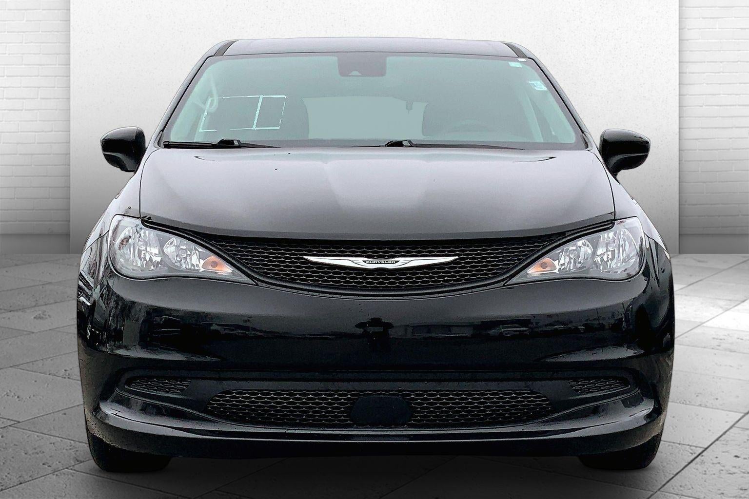 2024 Chrysler Voyager LX