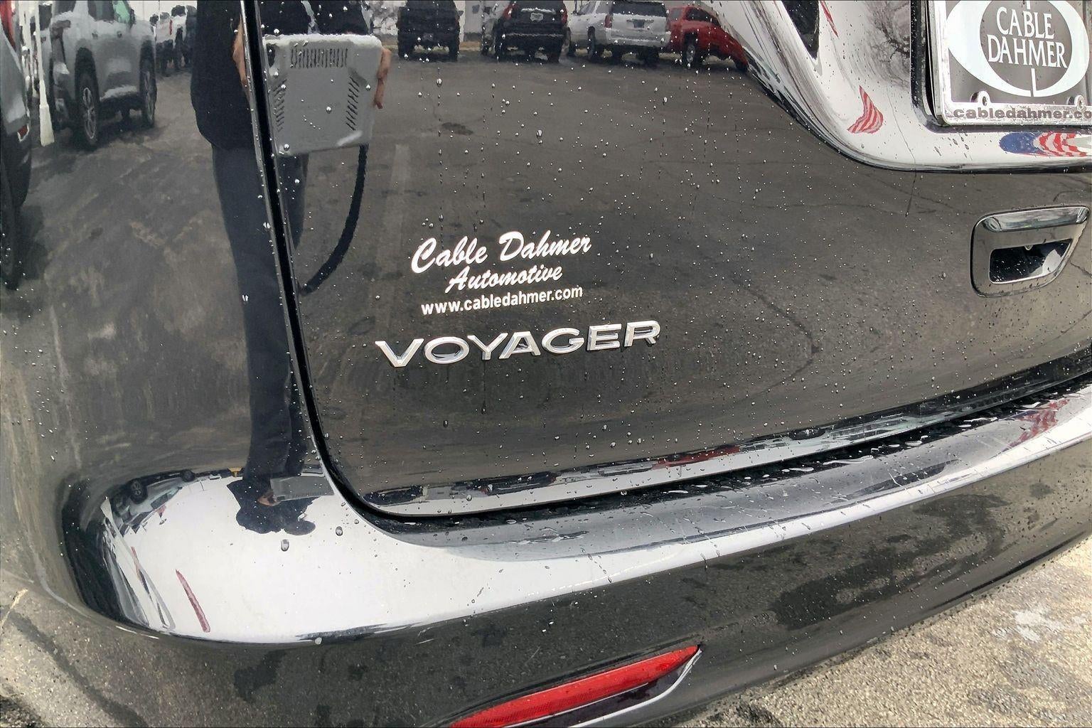 2024 Chrysler Voyager LX