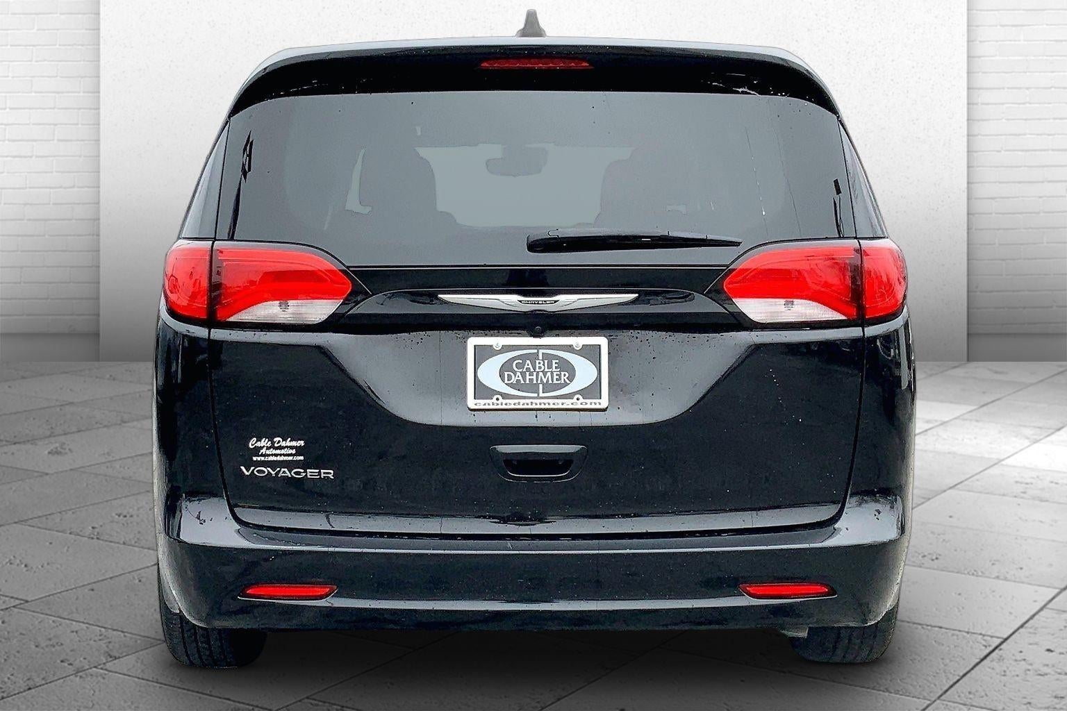 2024 Chrysler Voyager LX