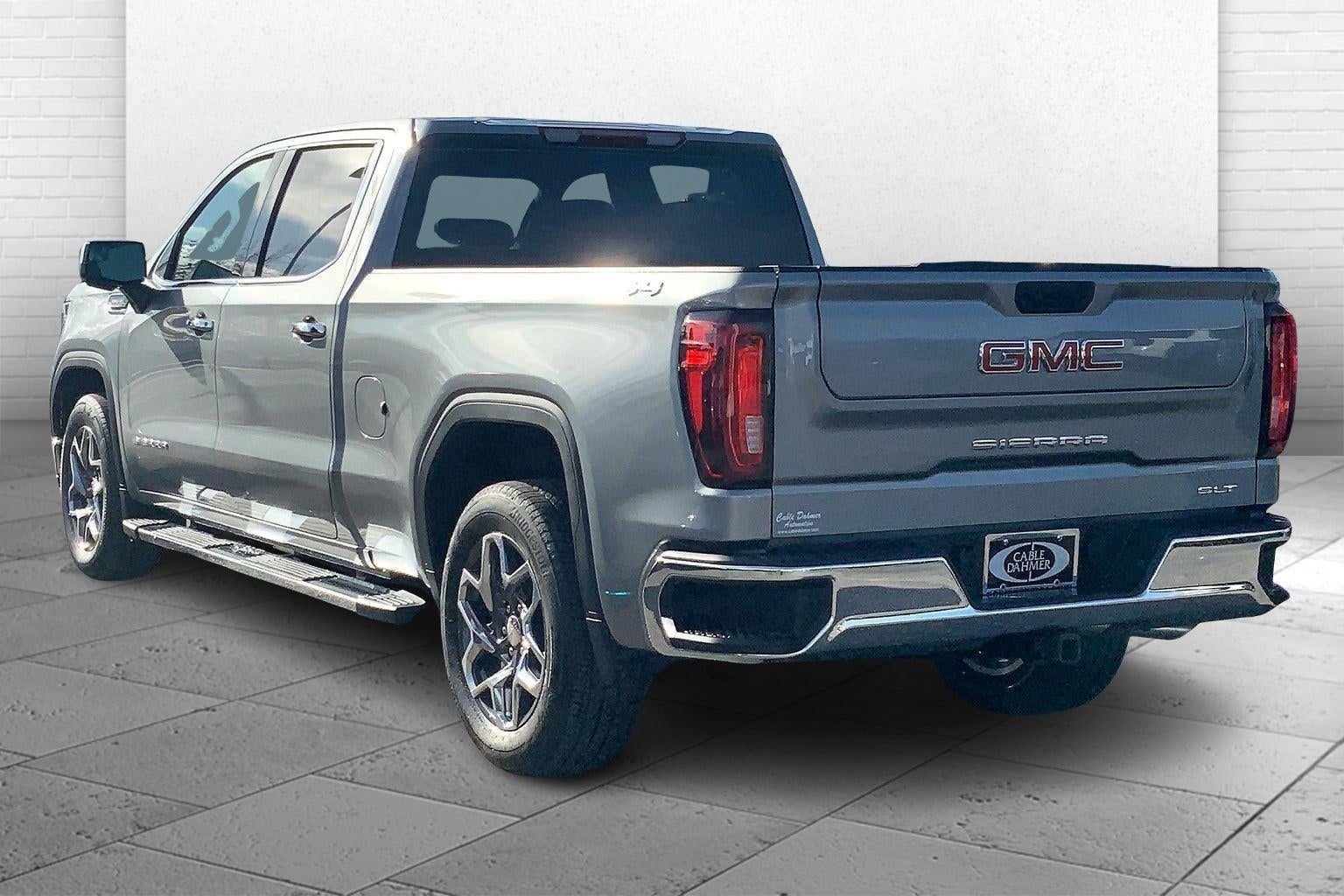 2025 GMC Sierra 1500 SLT