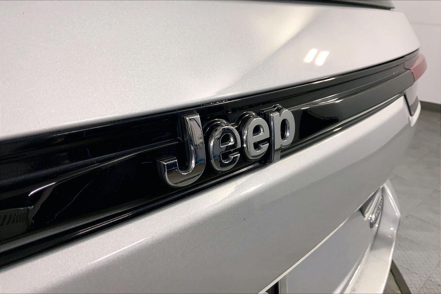 2022 Jeep Grand Cherokee Overland