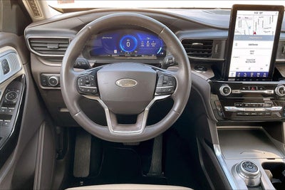 2022 Ford Explorer Platinum